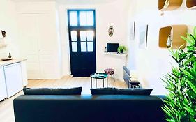 Jolie Maison Avec Jardin Au Calme En Ville